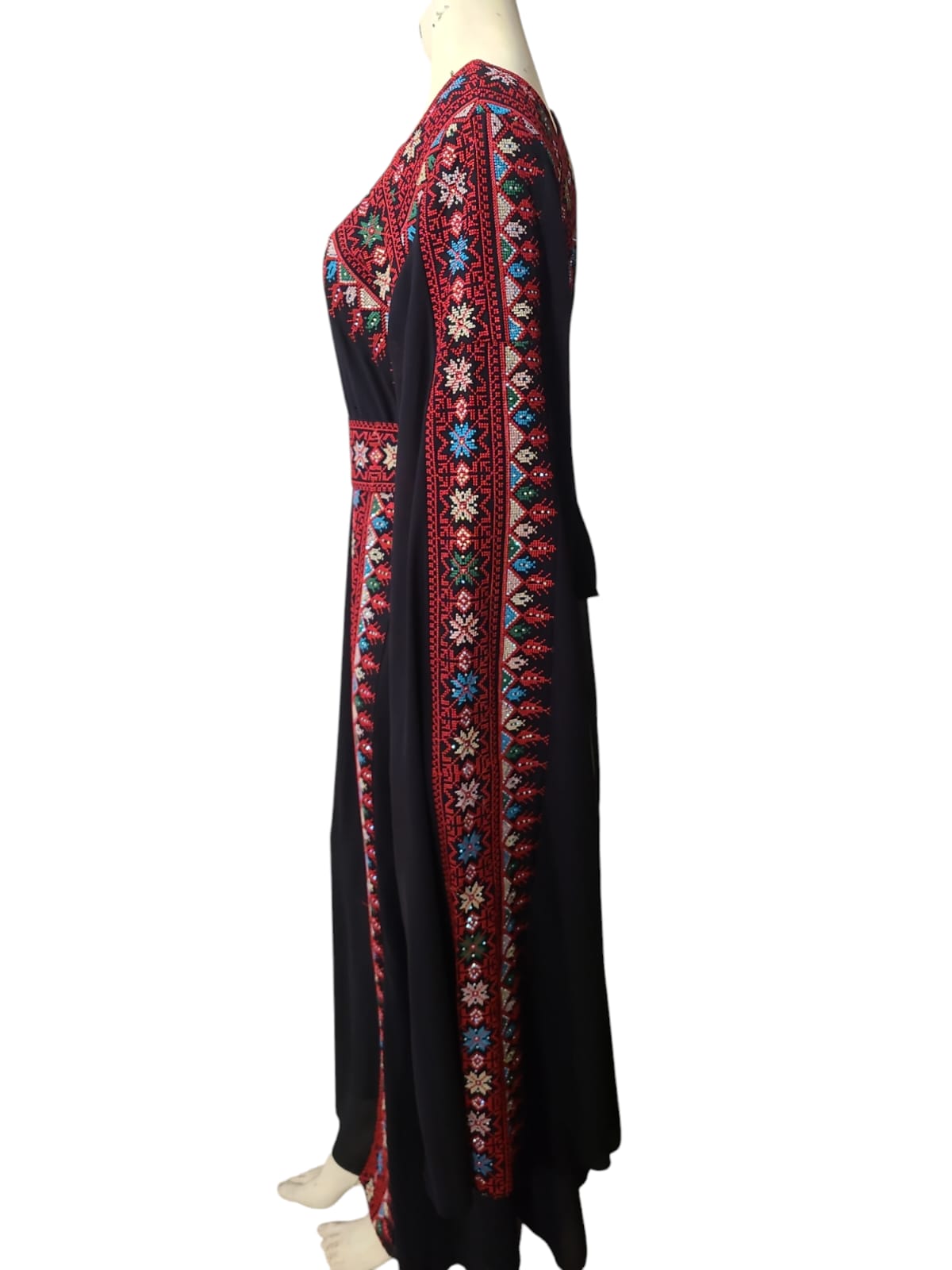 BLACK AND RED THOBE